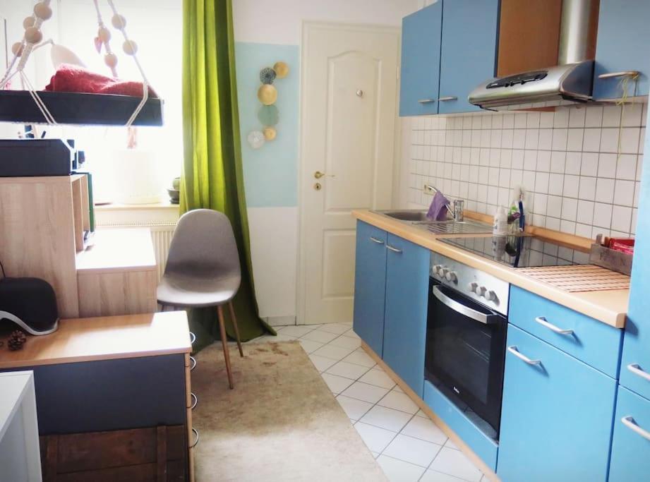 Stuckverzierte, Zentrumsnahe Wohnung Im Sueden Leipzig Exterior foto